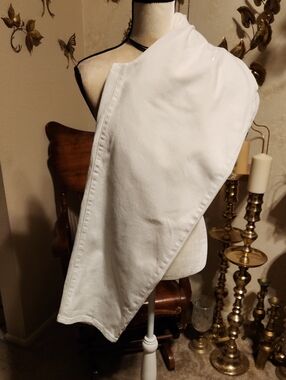 Women’s White Jeans - Classic High-Rise Fit